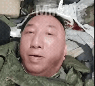 老卢又挂彩了。6月26号在库尔斯克，乌军的无人机炸过来，弹片擦着头皮飞，只伤了头