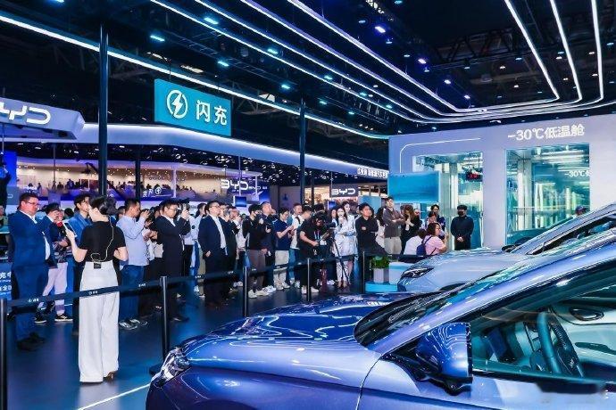 2026 北京车展名场面必须看比亚迪，直接包下 E3 整馆，四大品牌全员集结气场