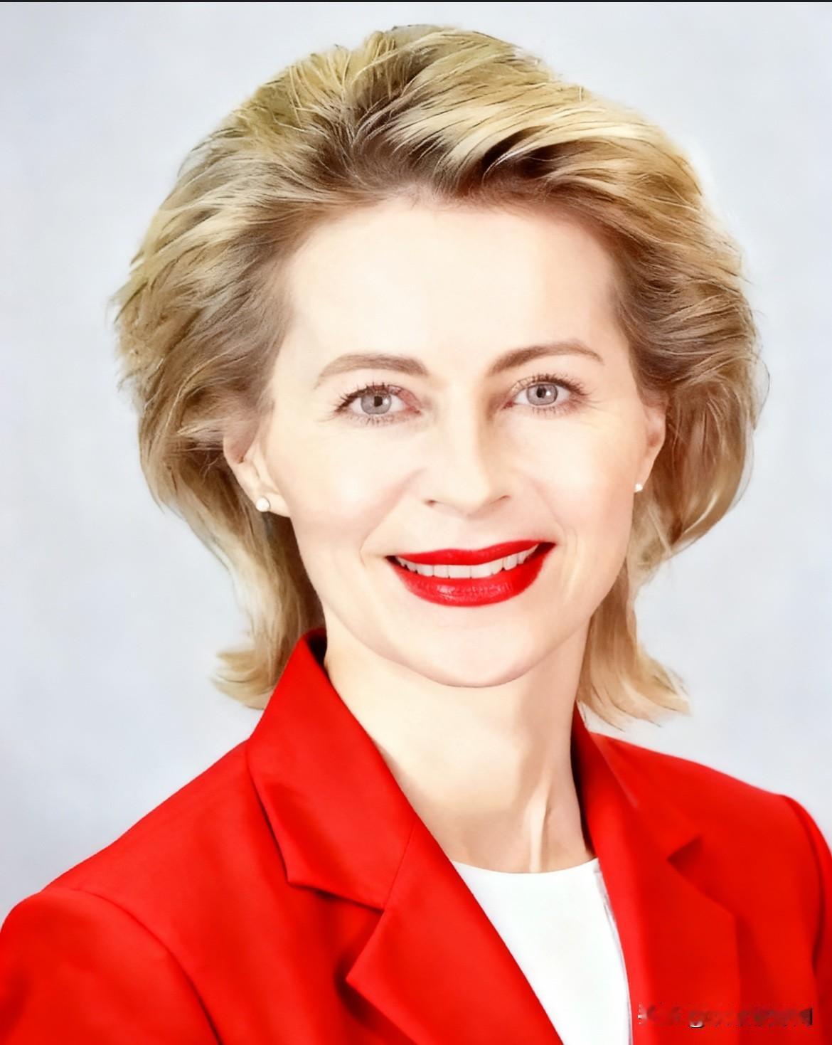 冯德莱恩:基于实力出发对话，侵略者才听得懂。
2月13日，欧盟委员会主席冯德莱恩