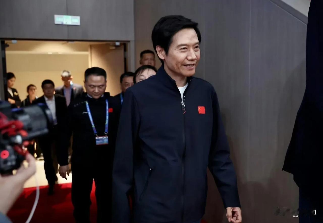 小米老板雷军 中国篮协主席姚明，现场观看CBA，12进8北京北汽VS上海久事