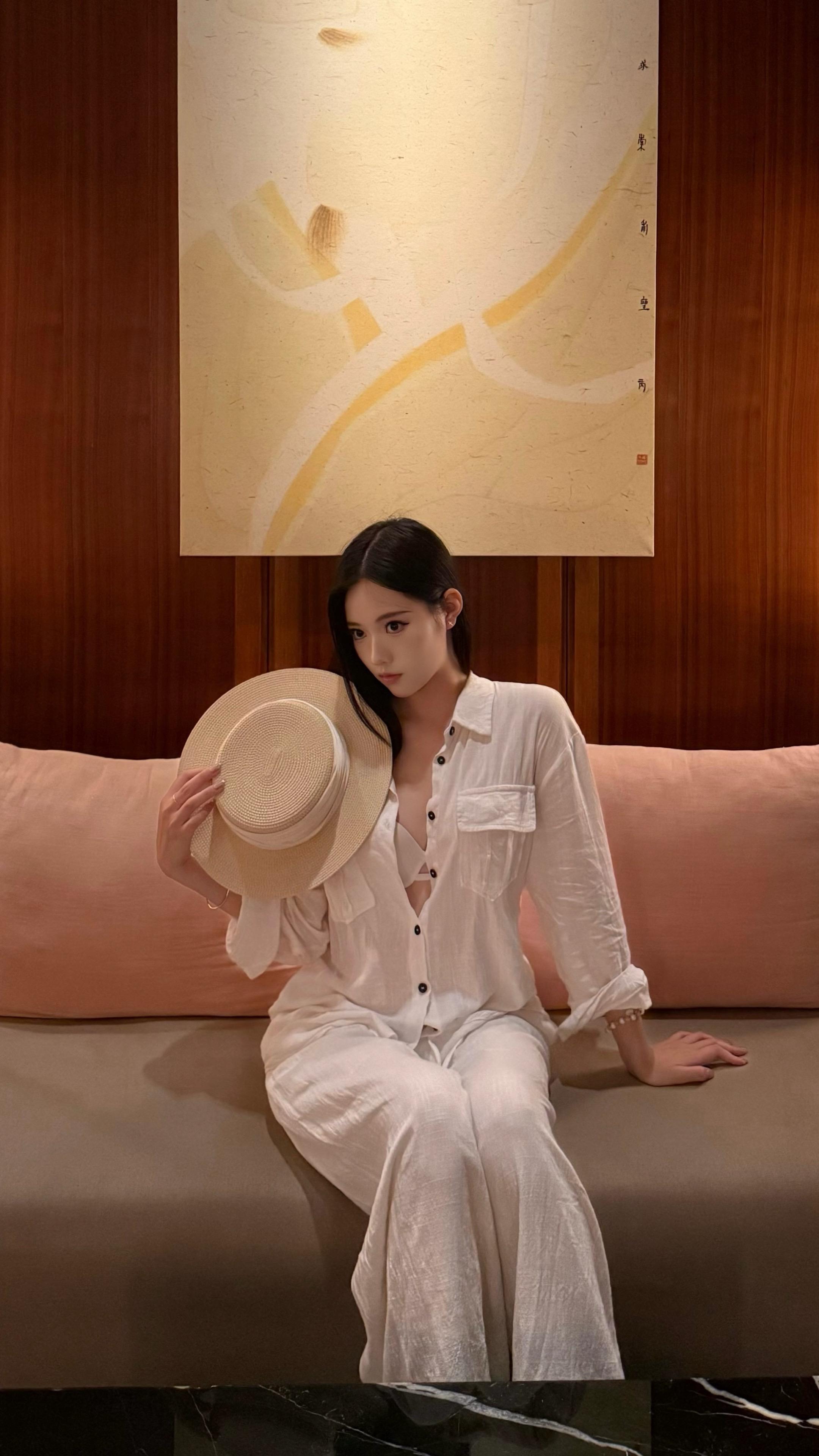 nice fold.感情就仿佛像德州 我明知道我不是NUTS 还是向你...