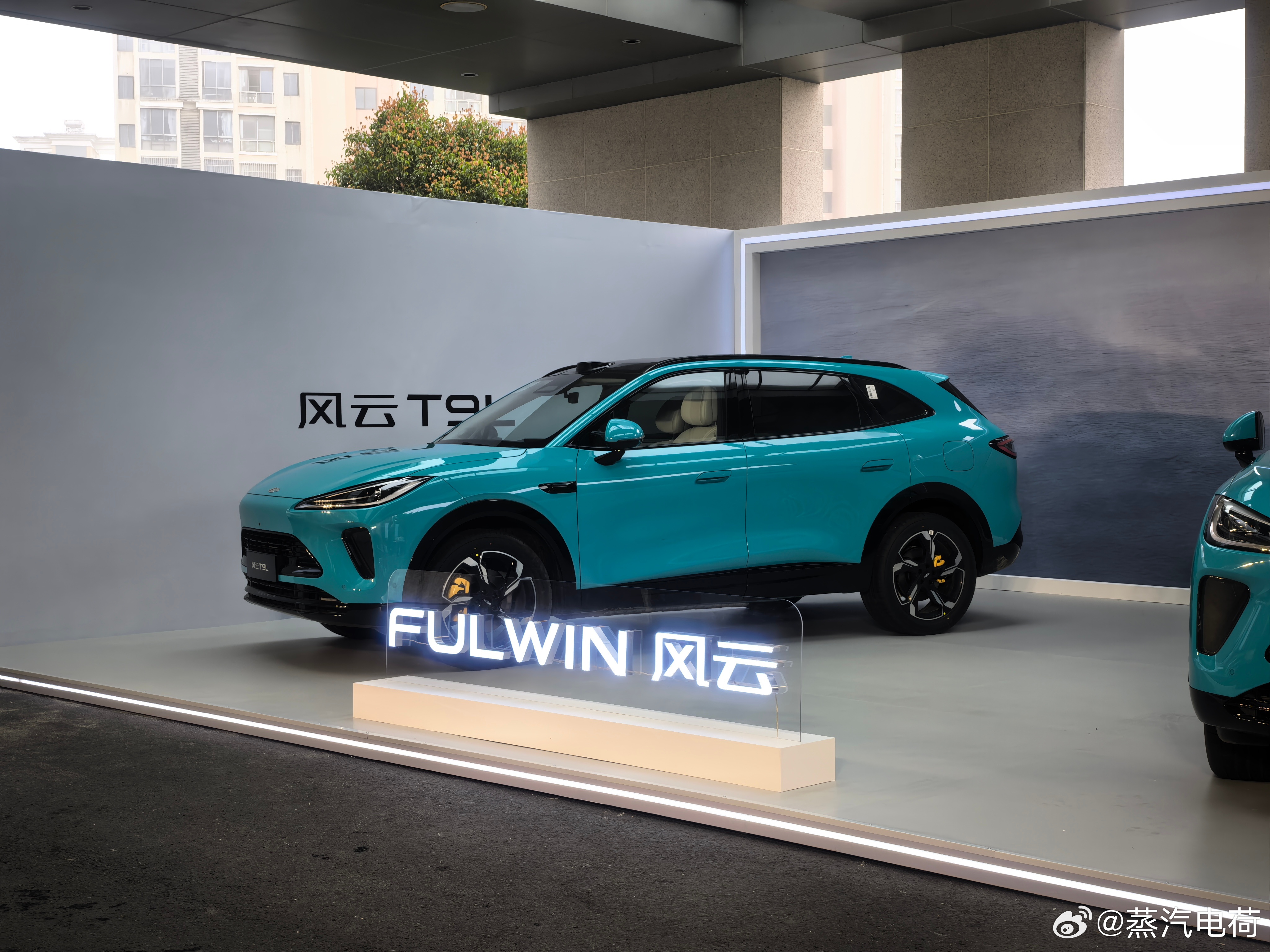 理工男开始靠脸吃饭了 模样看的太多次了，有人起外号“芜湖卡宴”我觉得大可不必这么