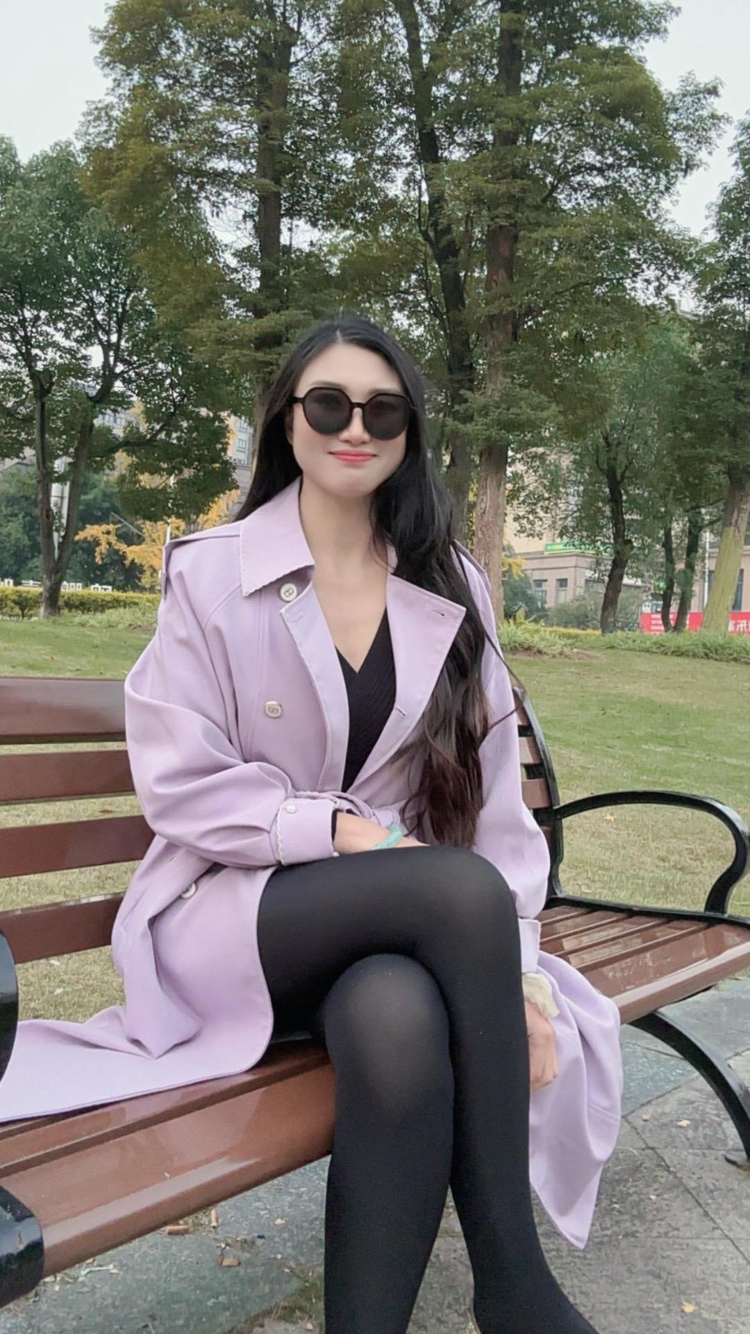 婚姻里最窒息的状态：床上无性，床下无语，家活成了寺庙✨

床上是搭伙应付的沉默，