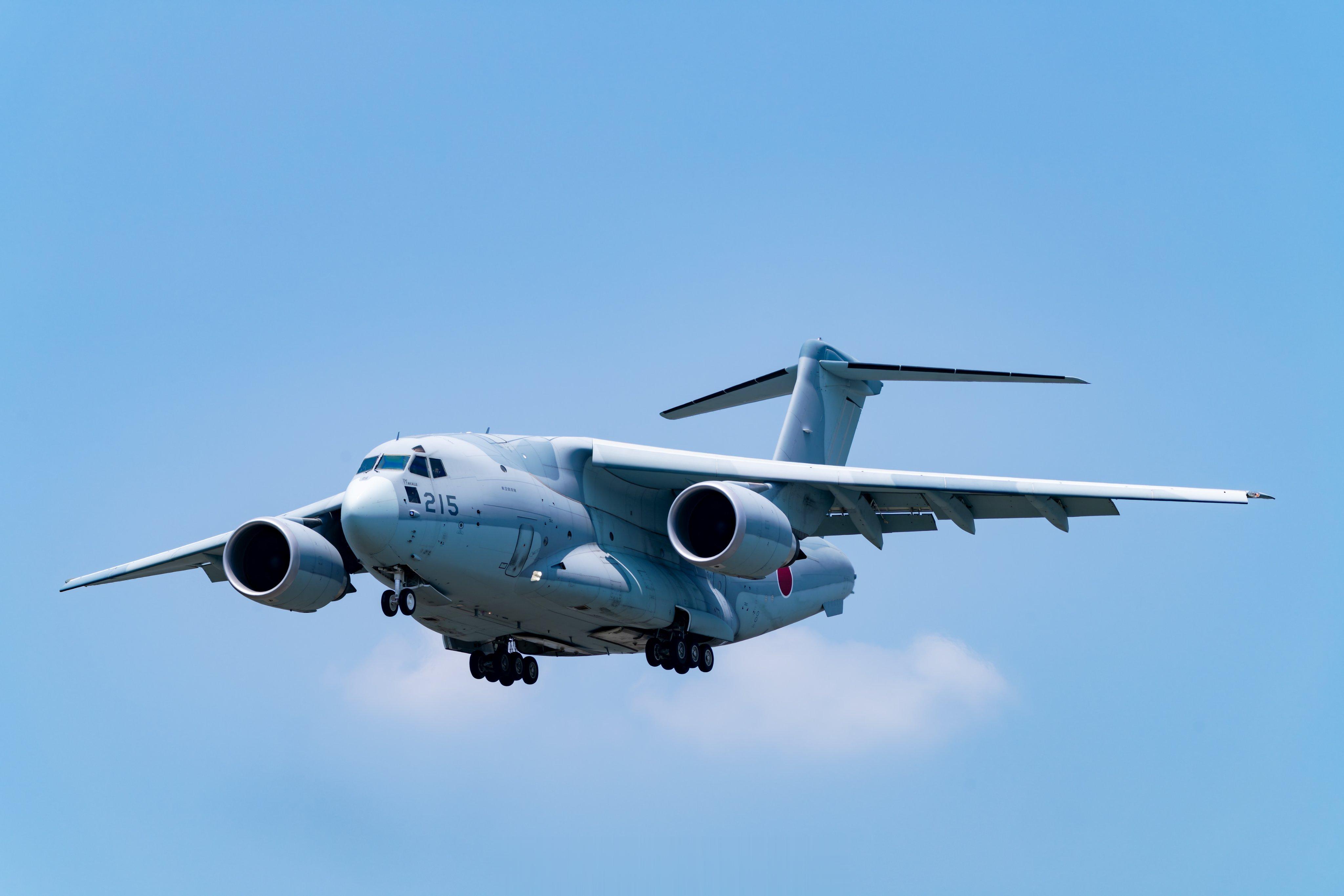 C-2&A400M现役两款140吨级中大型运输机同框 ​​​