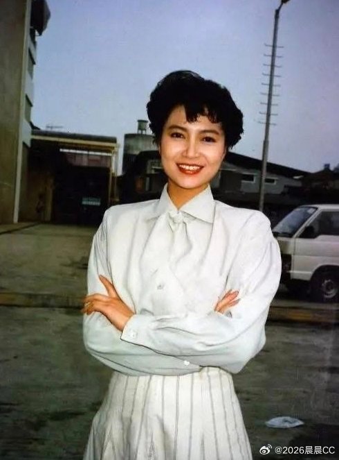 演员陈敏儿去世据香港文汇网等多家港媒消息，TVB著名演员、主持人，香港演员廖启智