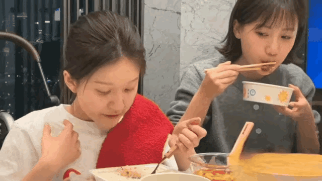 三番五次给于正道歉...太卑微了吧，姐？赵露思自曝曾遭受公司老板殴打和PUA，引