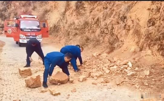 17日23时05分，云南西双版纳州景洪市发生4.6级地震，震源深度10千米。所幸