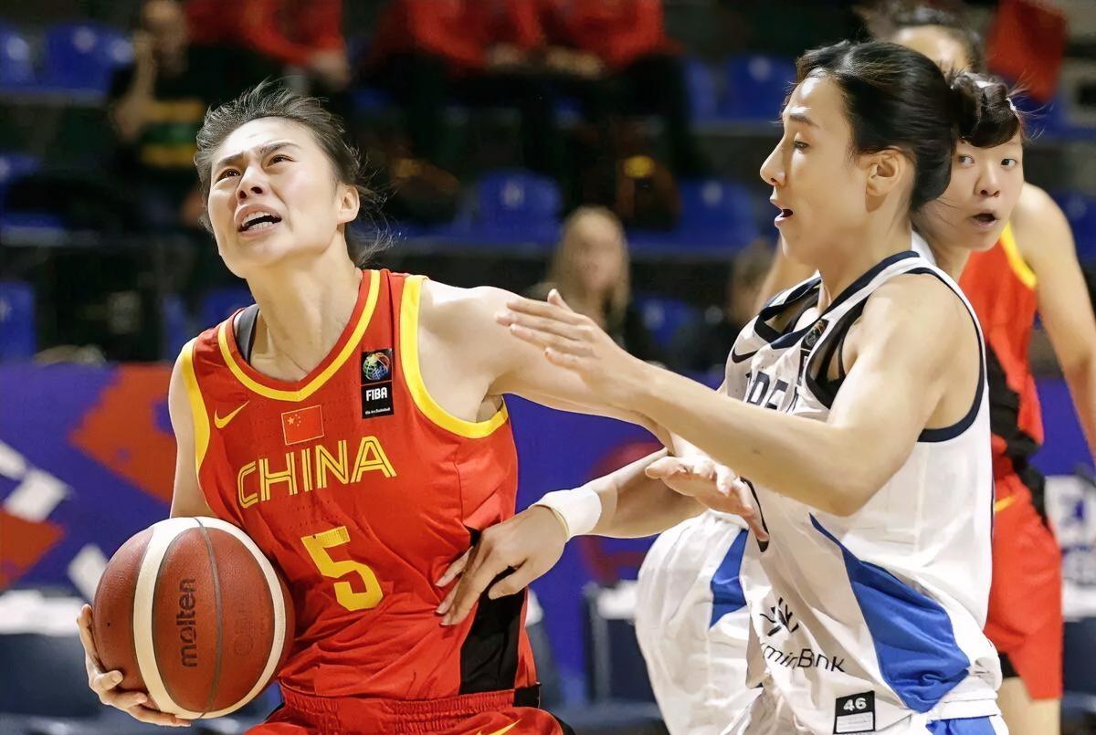 历届中国女篮的软肋是后卫，历届中国男篮的软肋同样也是后卫！卫线的“举而不坚”已经