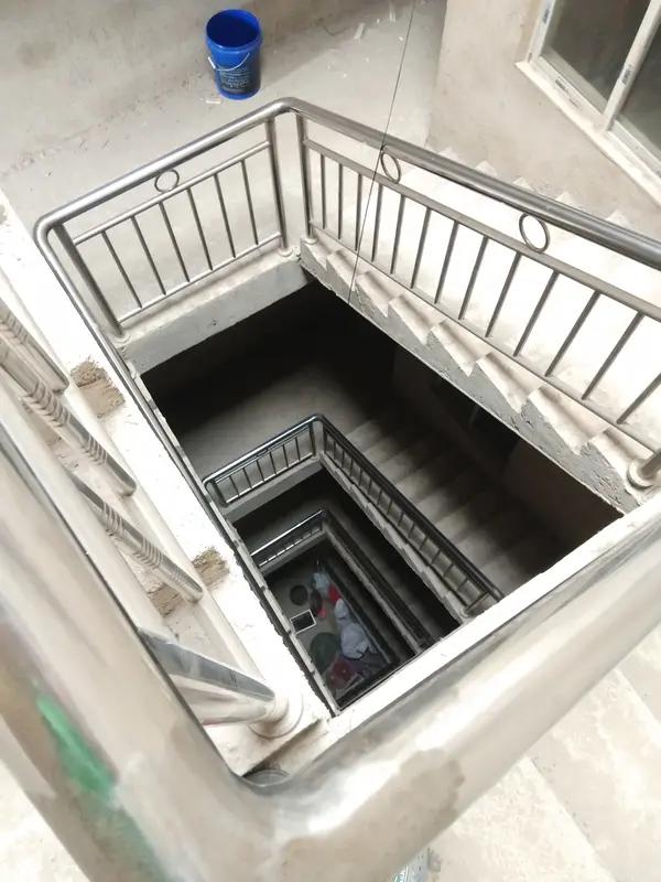 你觉得一楼住户交电梯费合理吗?不合理，因为人家根本就用不着电梯，反而还影响人家的