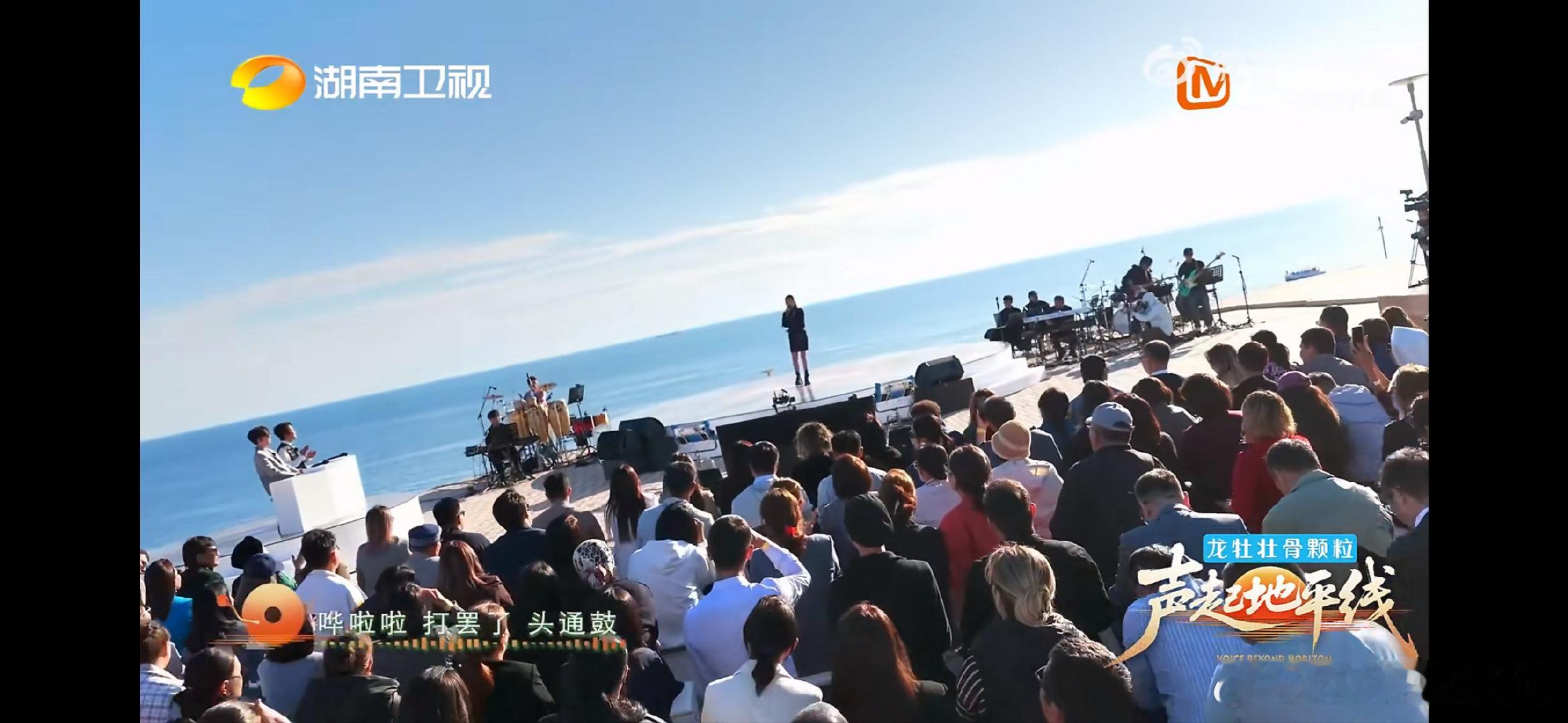 中国京剧给外国人一些文化震撼声起地平线 一曲《珠帘寨》唱完，外国友人掌声停不下来