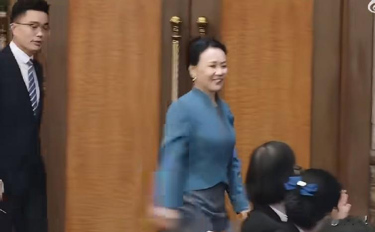 网友说：只要谈国学，不是传销就是破产蓝海集团 蓝海业务