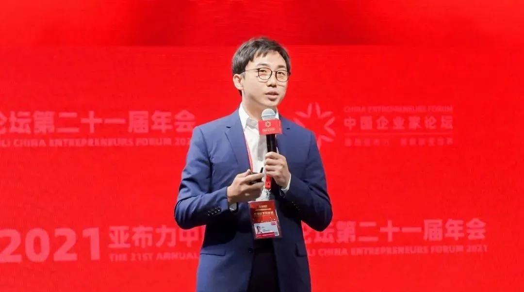 业绩95分，组织70分，创业者向王宁学什么？
段永平重仓布局泡泡玛特，特意换掉社