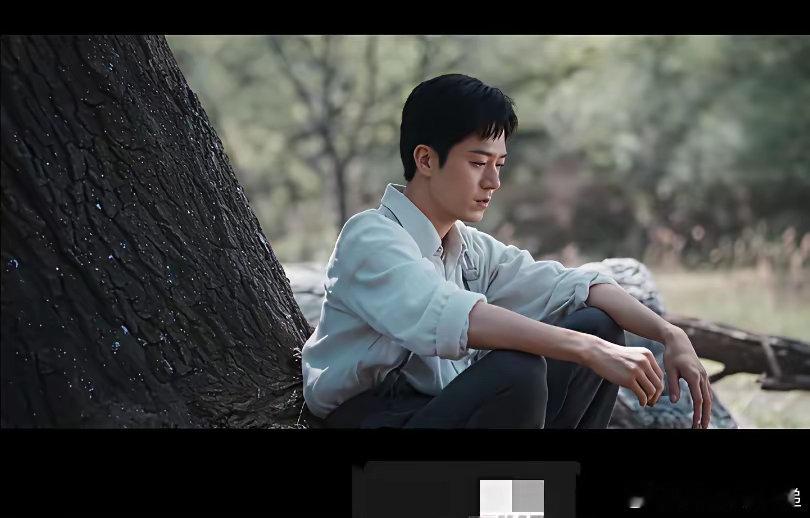 .《灼灼韶华》。褚韶华在祁州被重重围剿，孤身一人冲出包围，踏上了去上海的列车。人