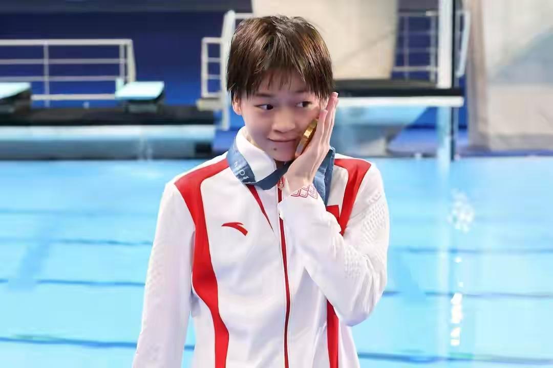 全红婵放烟花，王楚钦吐槽，粉丝齐点赞
 
元旦零点，全红婵在社交账号发了一堆烟花