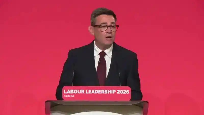 英国政府终于把英国钢铁公司彻底拿走了，可真正让人意外的，不是中资出局，而是英国接