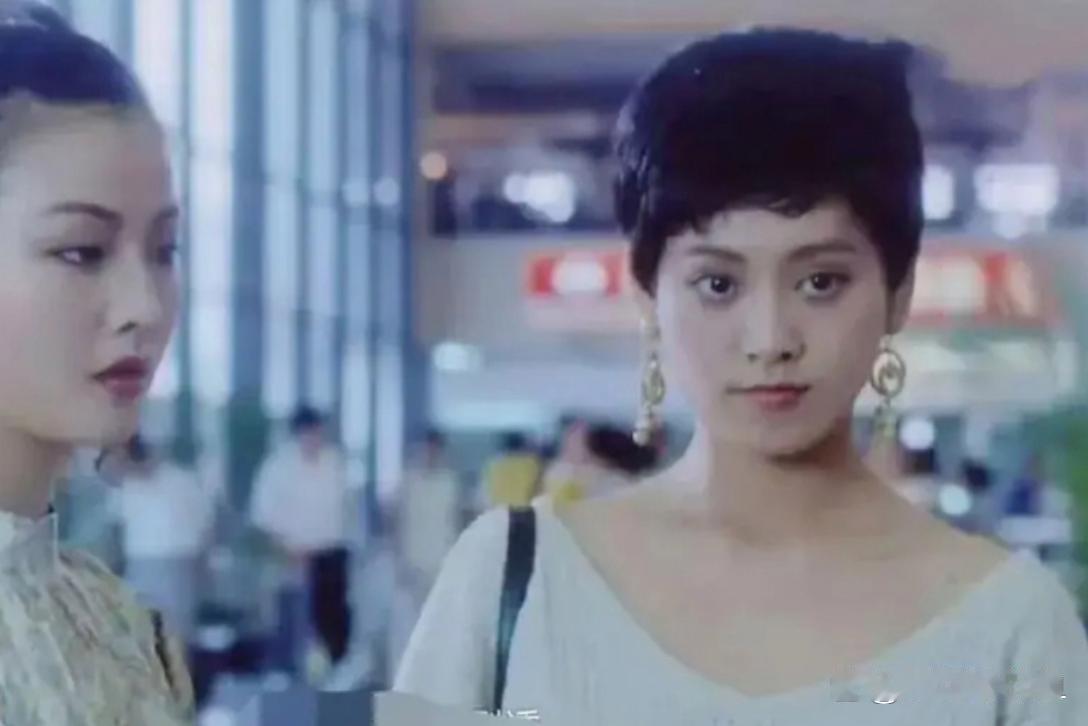 1994年的宁静，又年轻又漂亮。 ​​​