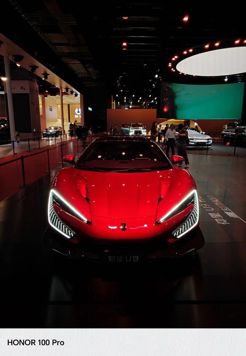 2025年上半年电动汽车占比新乘用车总销量前4的排名国家：
挪威：93.7%
丹