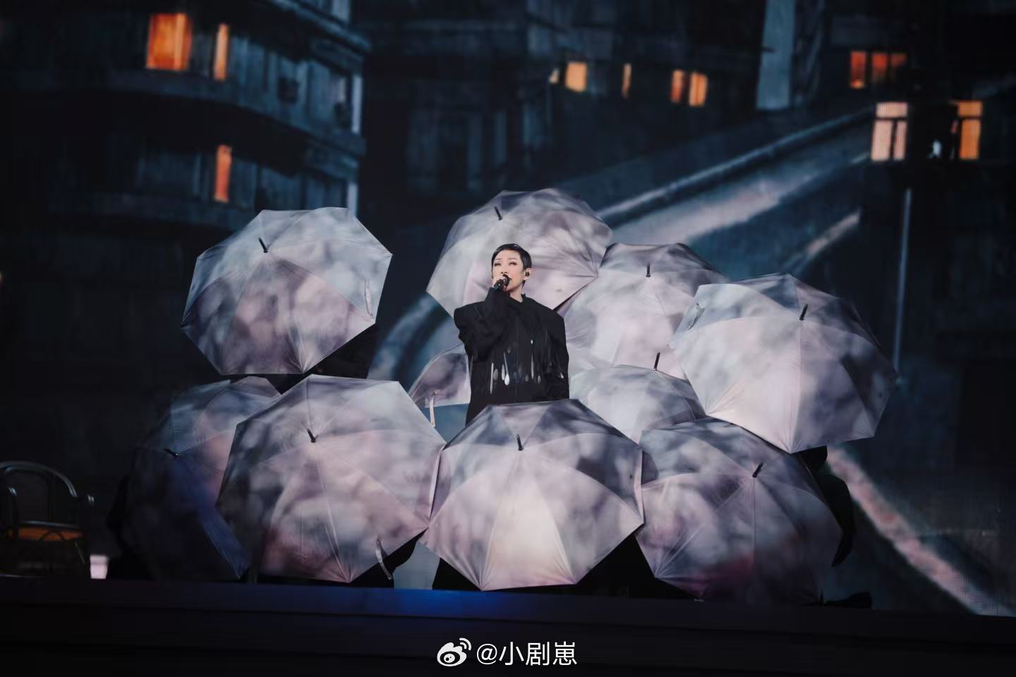 林忆莲巡演首站上海林忆莲《回响：终章》2026巡回演唱会官宣啦，首站落地上海，歌