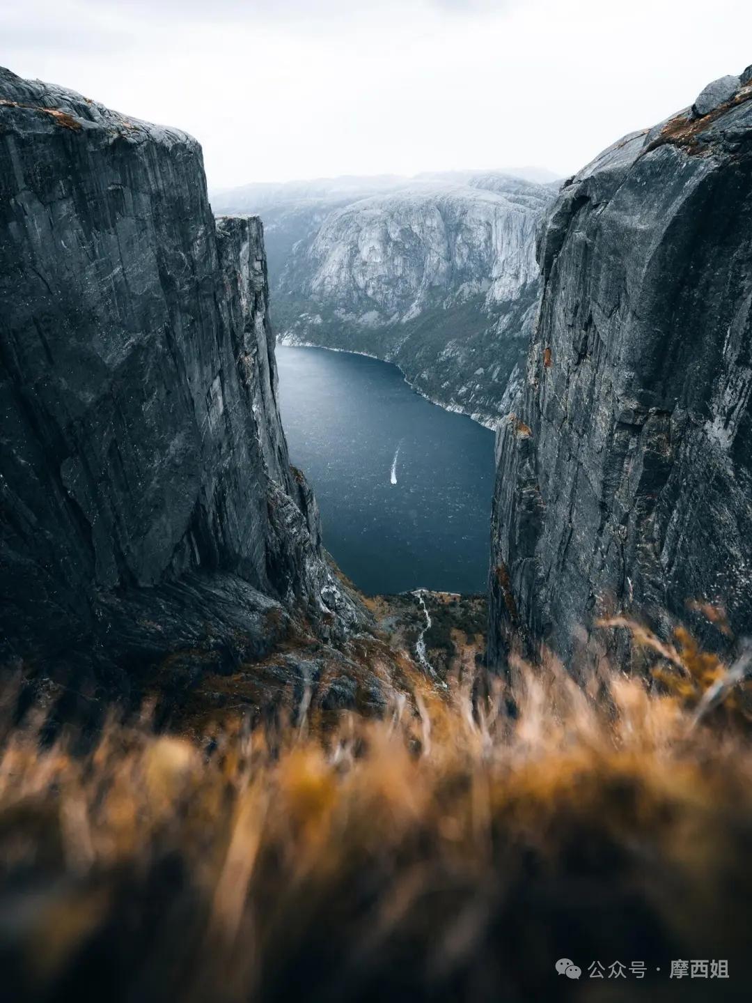 一切劲力都会过去，别把僵劲滞在身上，松开了，柔自能化刚

有段时间我特别痴迷发劲