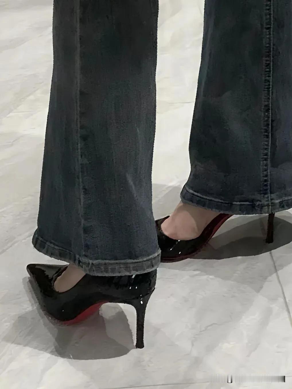 晒图笔记大赛穿出风情万种，穿出迷人性感好气质！网图侵删