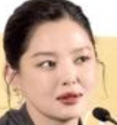在2026年6月12日举行的第28届上海国际电影节金爵奖评委见面会上，辛芷蕾透露