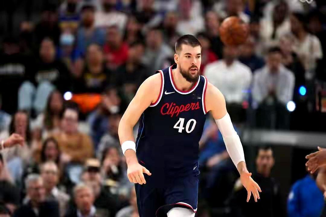 三分5中0还赢？哈登36分全靠罚
 
罚球20中18，没进一个三分，照样砍36分