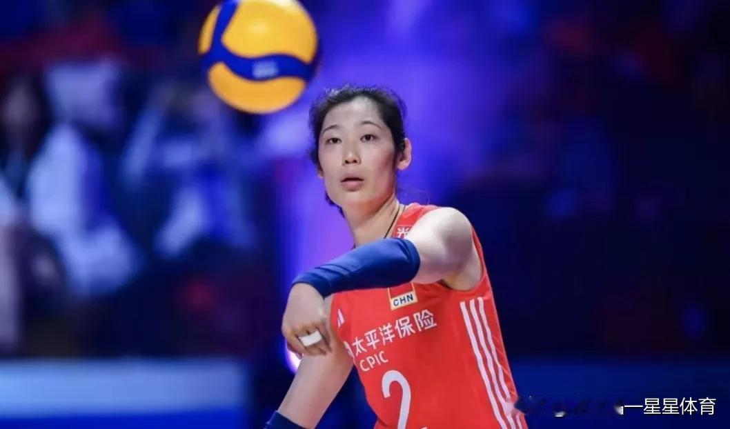 中国女排VS保加利亚！7个没想到[玫瑰]

1，赖亚文担任助理教练
2，首局中国