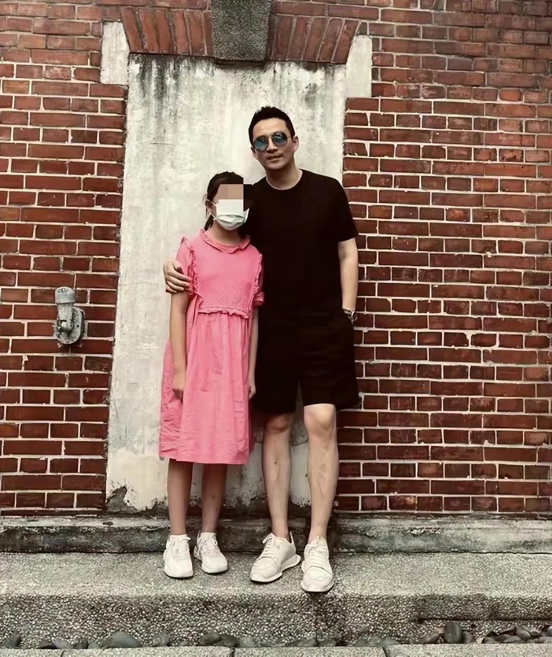 大S，又上热搜！

6月25日，就在小s深夜被带走的传闻，被传得沸沸扬扬时，大s