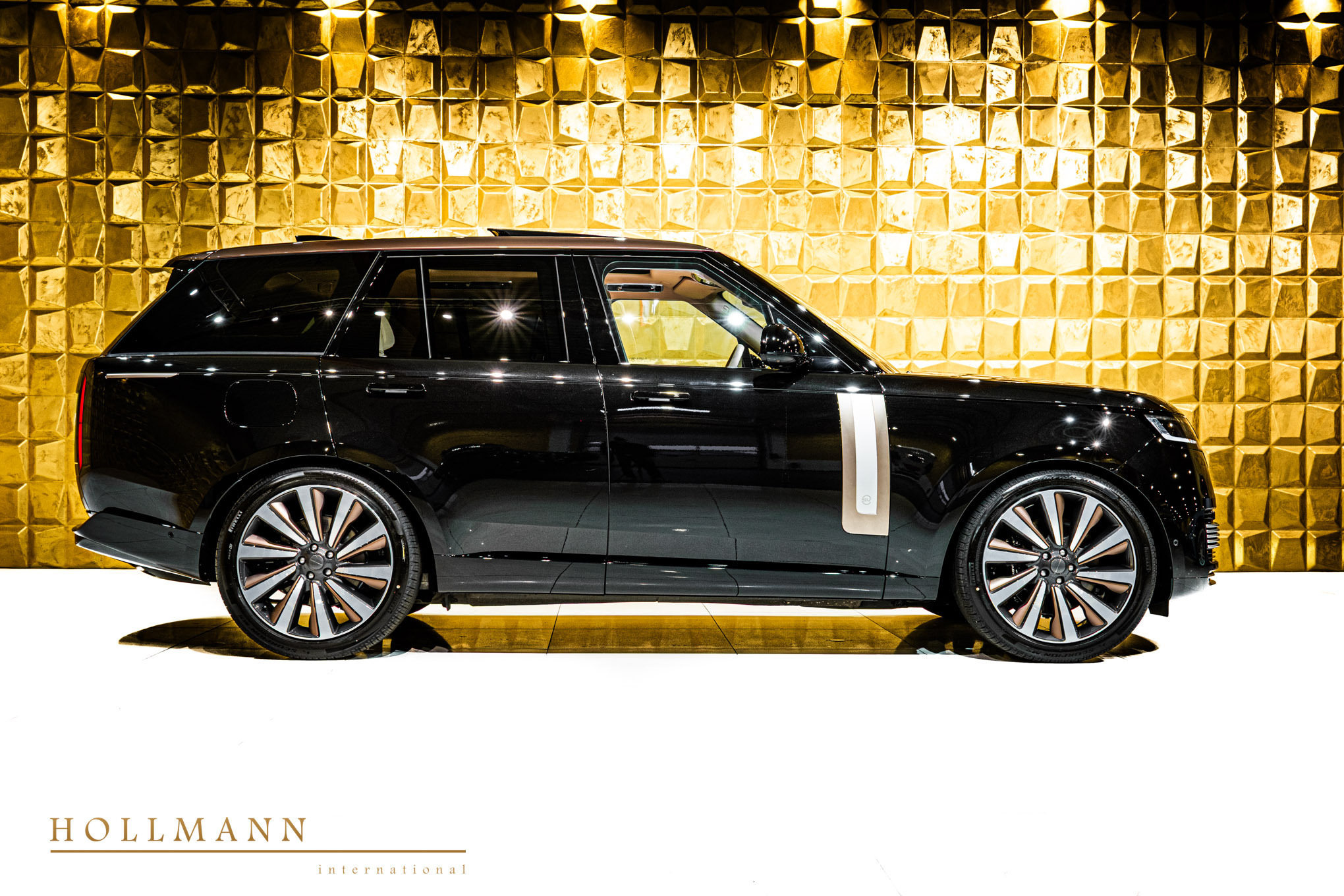 好车分享 Land Rover Range Rover P615 SV，带一抹金