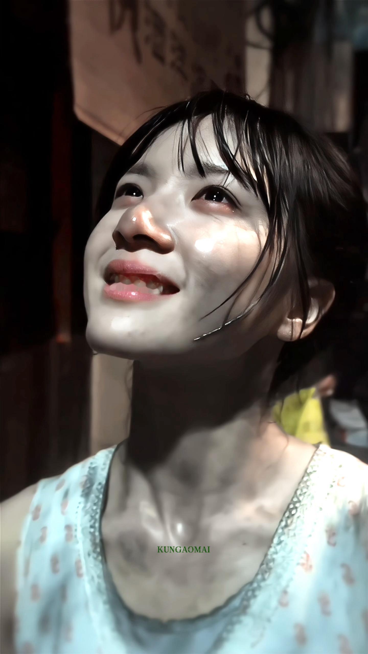 敲下“一些南枝的雨天”的时候，路演再次为角色共情落泪的时候，采访说温柔释放的时候