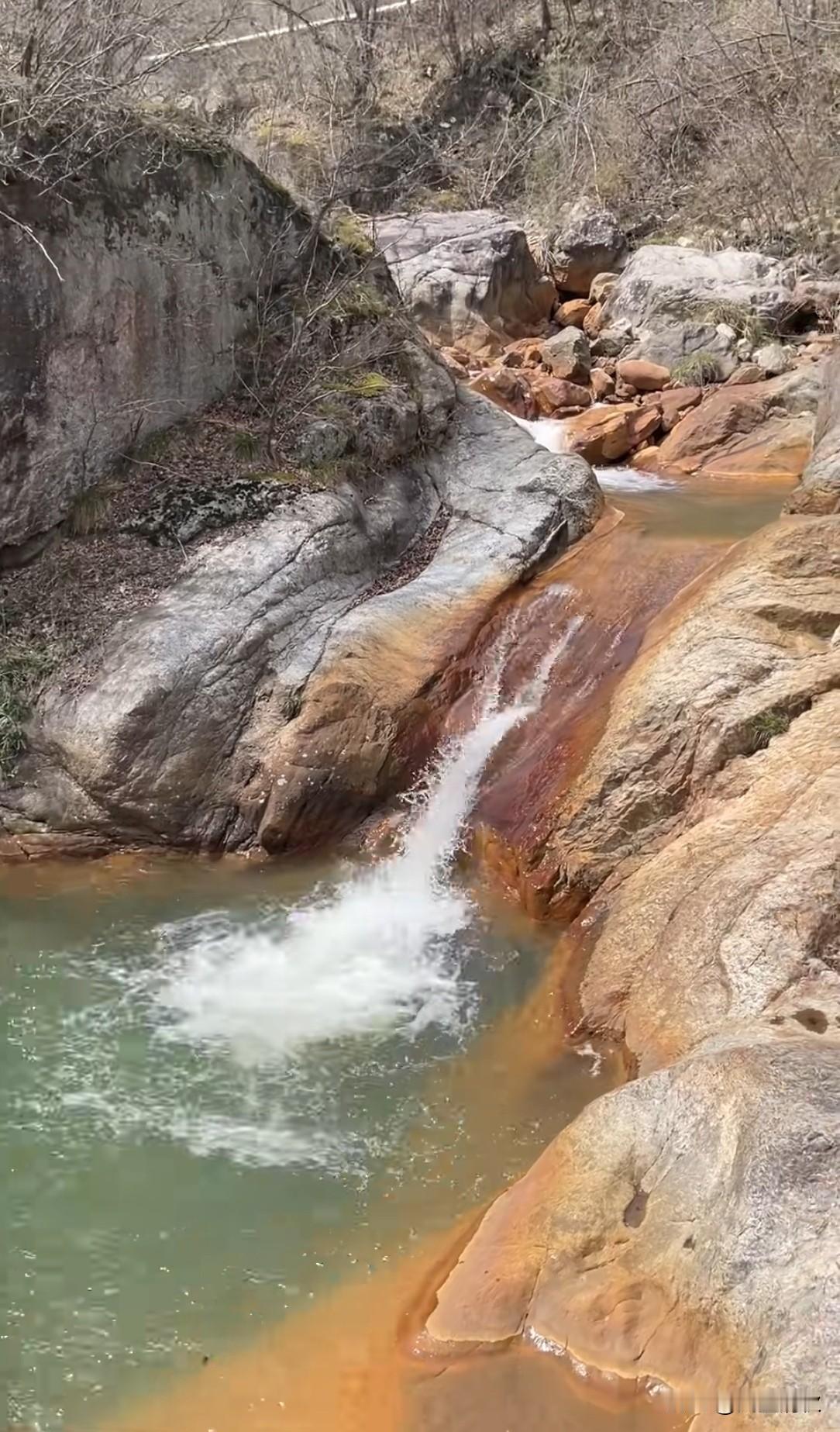 当修行成为心的归处，人会慢慢褪去纷扰的执念，归于一份澄澈的平静。这份平静，不是淡