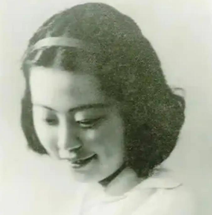 1942年，沈安娜给上级徐仲航寄了一封信，当时徐已被捕，这信落到特务手中。她没有