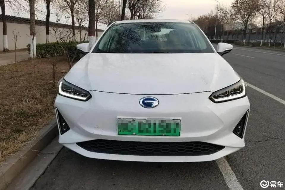 【车主：座椅是采用了一体式的皮质座椅，很不错，底盘有点硬】
广汽丰田iA5 20