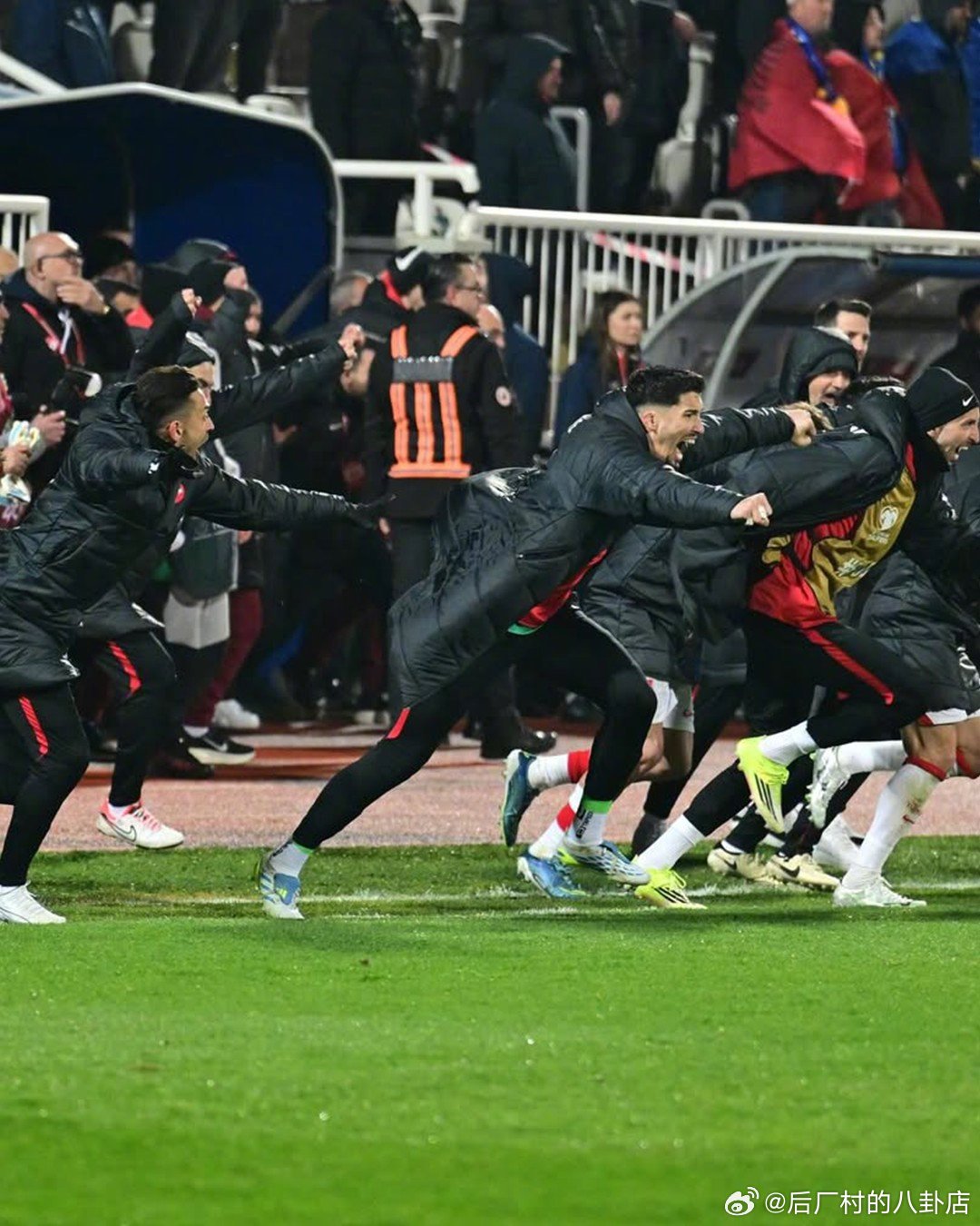 本期国际比赛日结束🌎下一站：梦剧场，玫瑰德比🌹曼联 曼联足球俱乐部 🔴⚪⚫