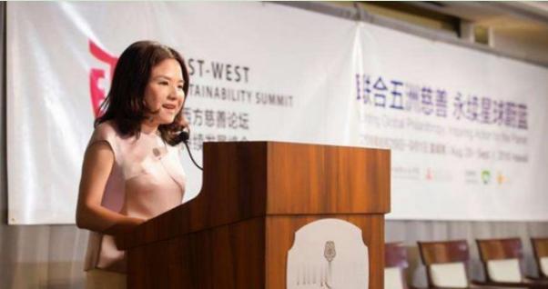 “中国的钱我是不会还的！”一位女企业家欠下200亿巨额债务，却一分钱都不还。随后