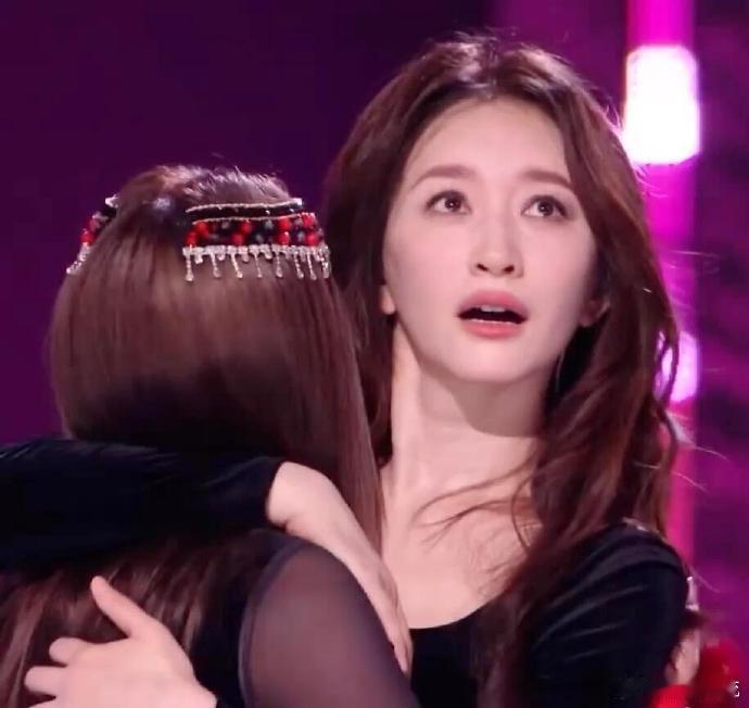 浪姐小考不怯场不假唱不记词不好听谁被李小冉这段笑晕我不说，不怯场不假唱够真诚，忘