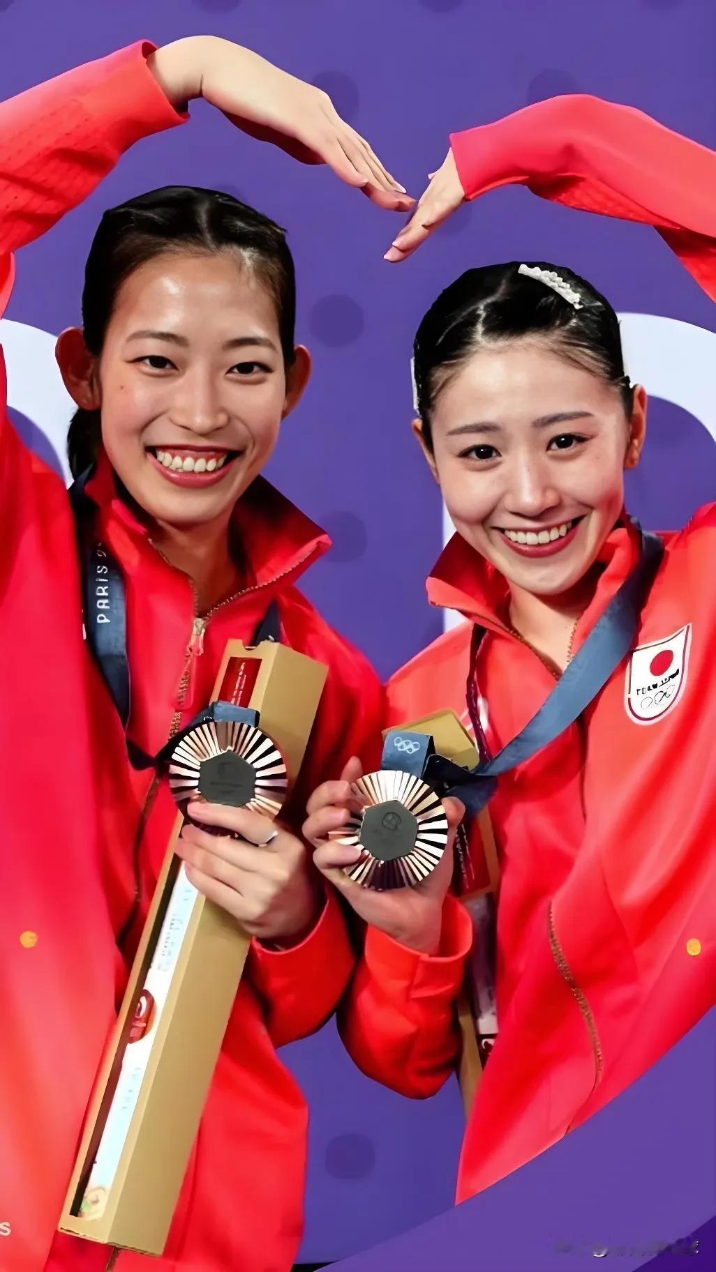 日本羽毛球女双名将“山羊组合”官宣拆对

今日，日本羽毛球女双名将“山羊组合”（