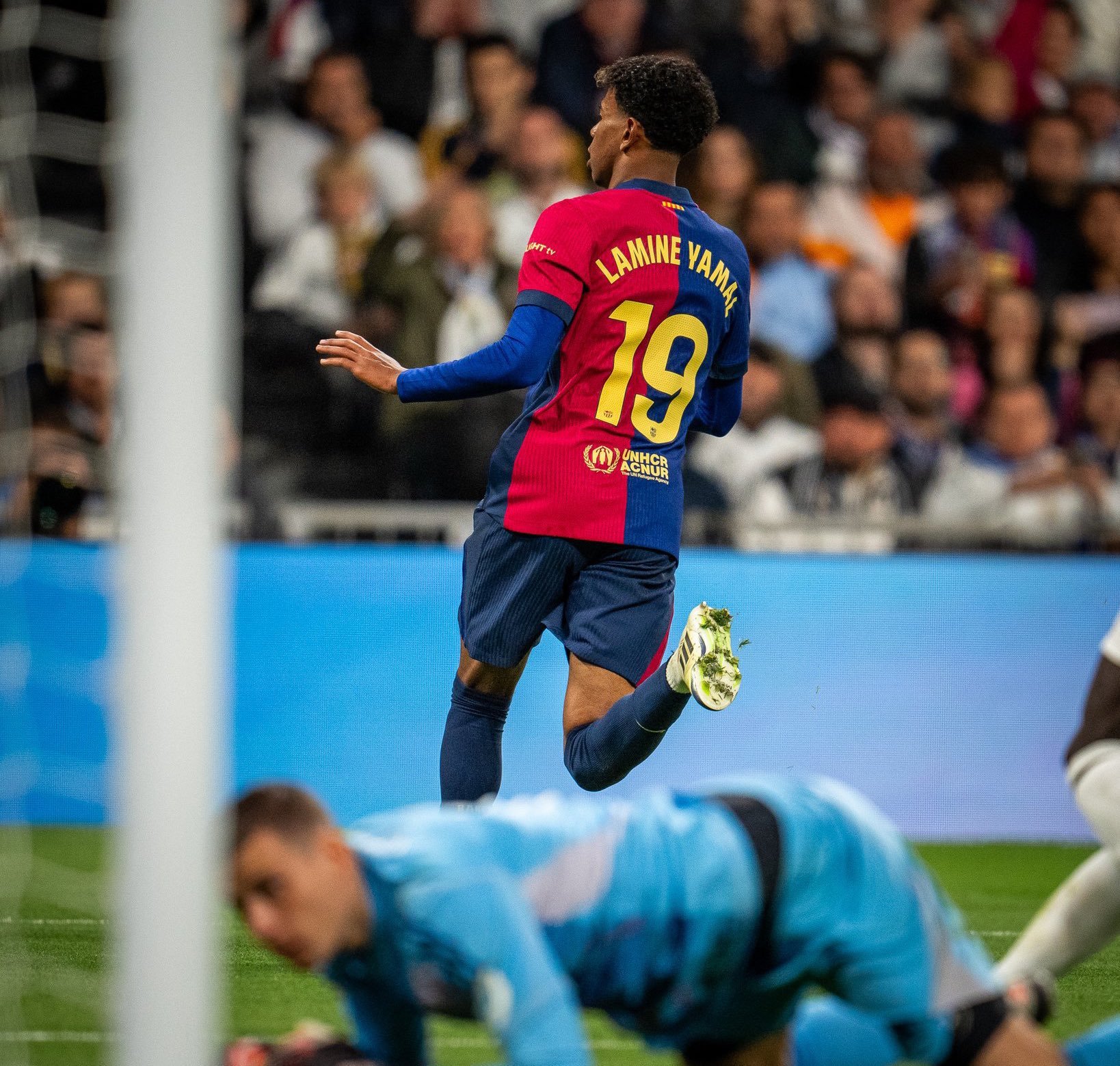 梅罗之后最好看的国家德比，巴萨4-0横扫皇马，终结后者西甲42场不败 —— 此前