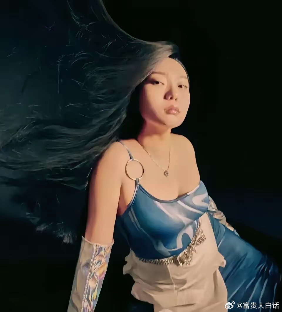 李雪琴啊！你变了……以后别拍了杂志了 