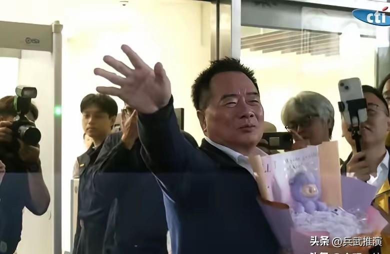 蔡正元：马英九是共同资产 不要对他苛责

蔡正元入狱前特意替马英九说话，希望大家