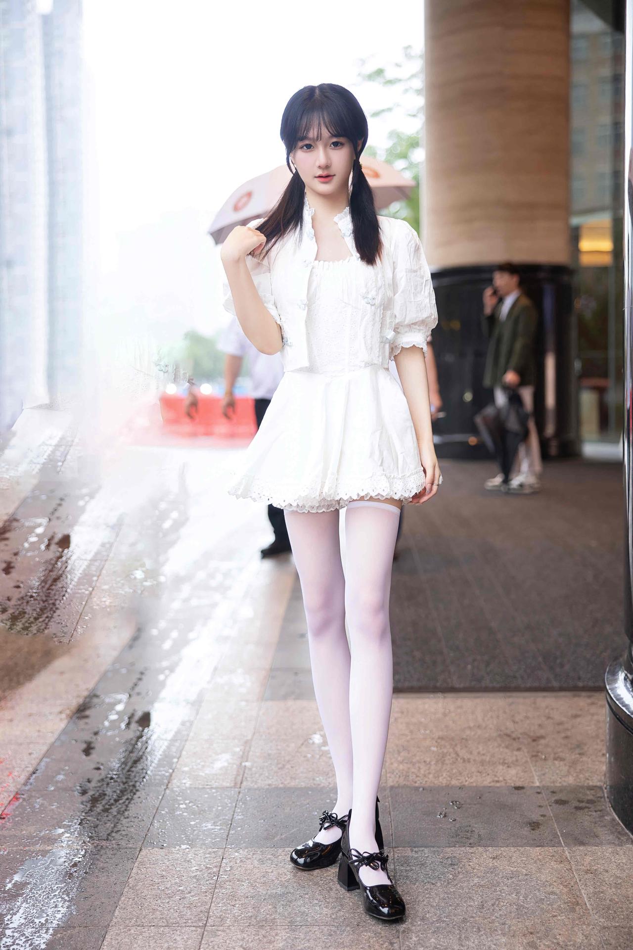 有哪些美女让人过目难忘？蓦然回首，