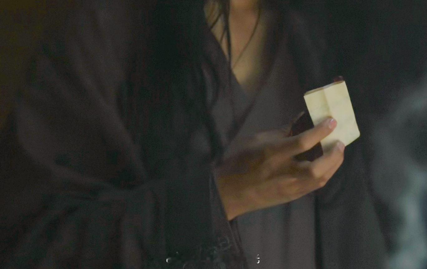 长安二十四计收官礼成毅说方文山写的就是谢淮安 发型和老吴一致，果然衣服也一致，大