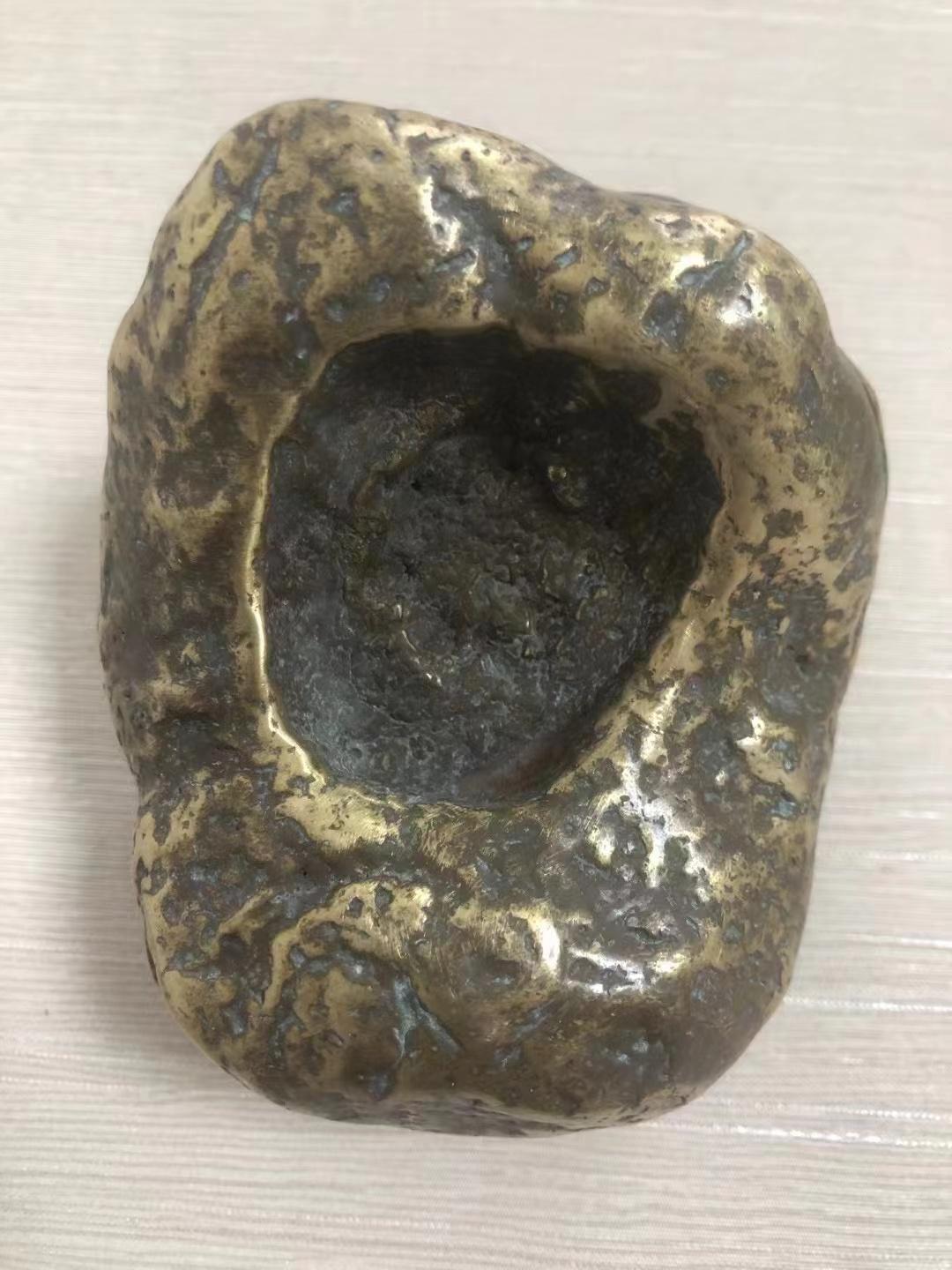 晒晒你收藏的石头当我拿出我收藏的这块奇石时，您的评价，我会立马就分辨出您是否是一