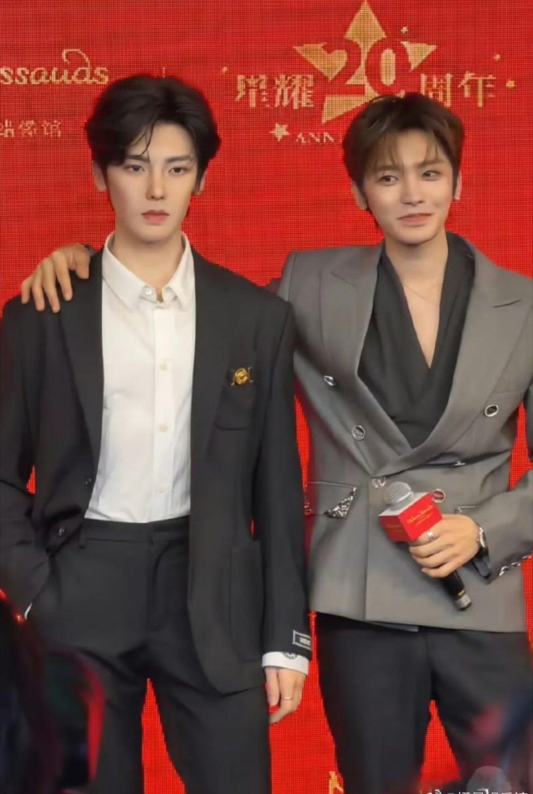 丁禹兮的蜡像比真人还好看 