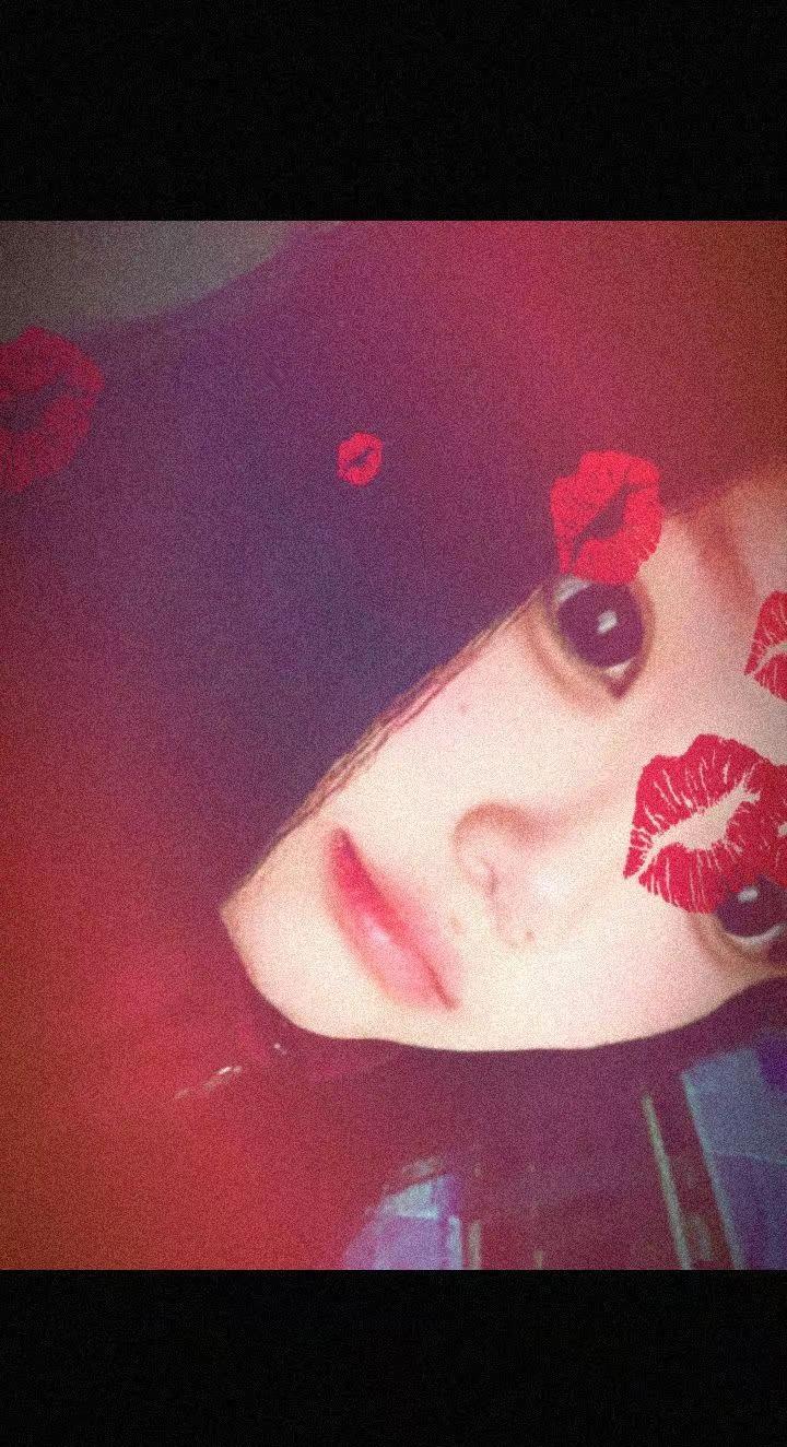 阳光照亮你的眼睛 不需要再多也美丽