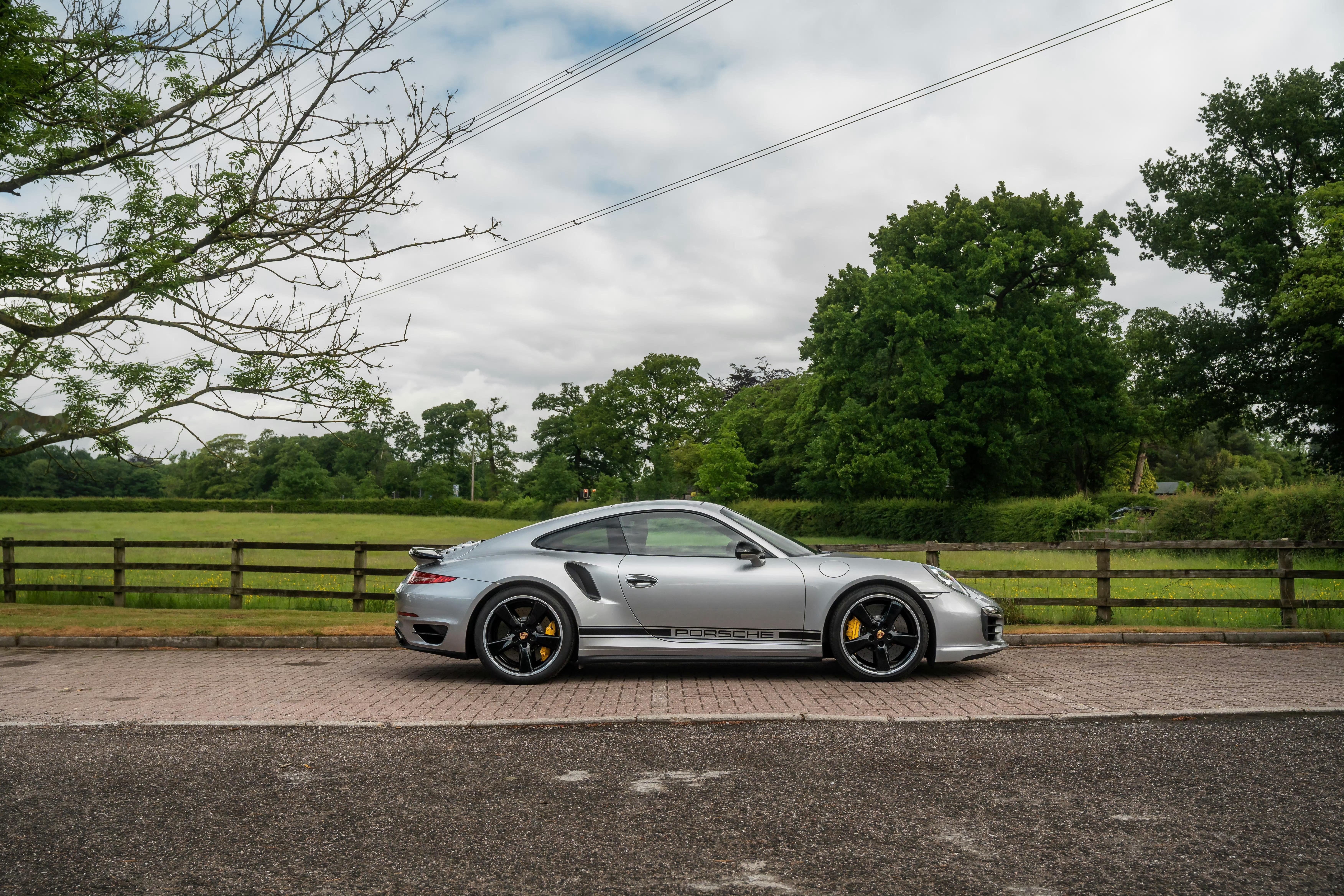保时捷 911 turbo S 