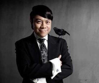 蔡康永是不是傻，现身沈伯洋造势现场，这不是把自己送上风口浪尖上吗？

从他刻意压