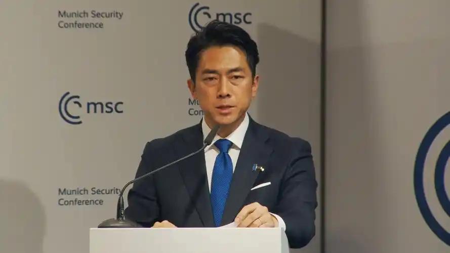 刚听了下日本防卫大臣小泉进次郎，在慕尼黑安全会议上10分钟讲话，一，对方对我们的