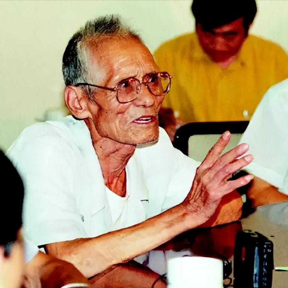 1993年，“狼牙山五壮士”幸存者葛振林意外得知，中央军委发给他的金质勋章竟然被