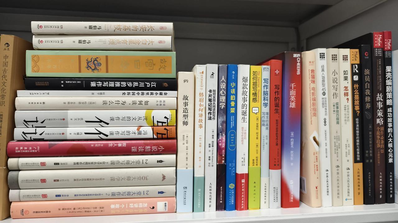 写小说总是词穷，语言匮乏，同一个词连续出现怎么办？
① 写的时候，注意习惯用语，